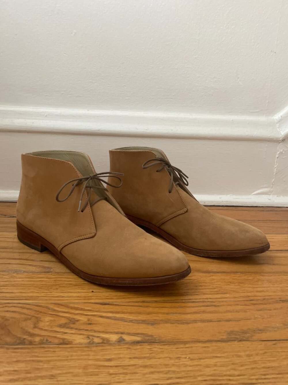 Nisolo Isa Women’s Tan Beige Leather Lace Up Chukka Booties
